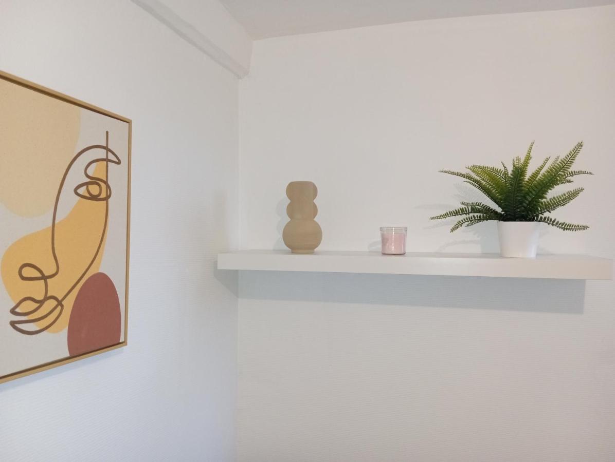 Appartement Cosy Plein Centre Conches-en-Ouche Kültér fotó